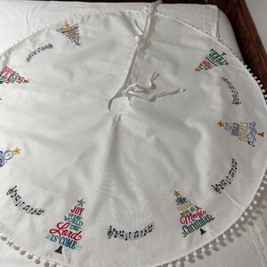 Embroidered Christmas Carol Tree Skirt